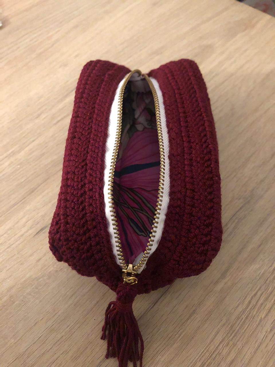 Cartuchera Artesanal Premium - Color Vino Tinto.